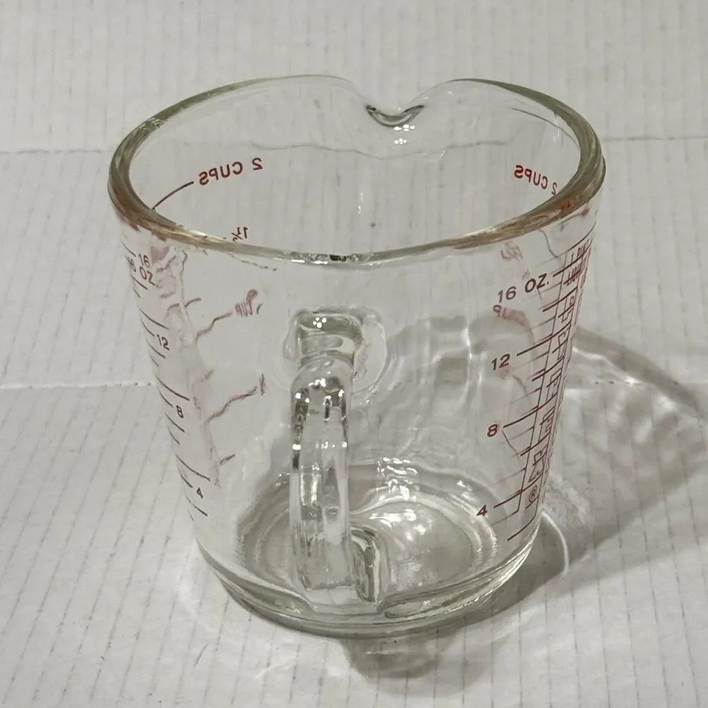 Vintage PYREX 516 Glass Measuring Cup Red Lettering Closed D-Handle 2 Cup/1 Pint